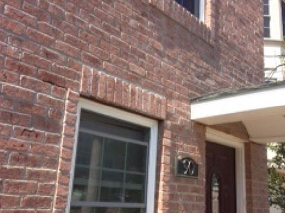 2nd image of 90 Mapleton Ave