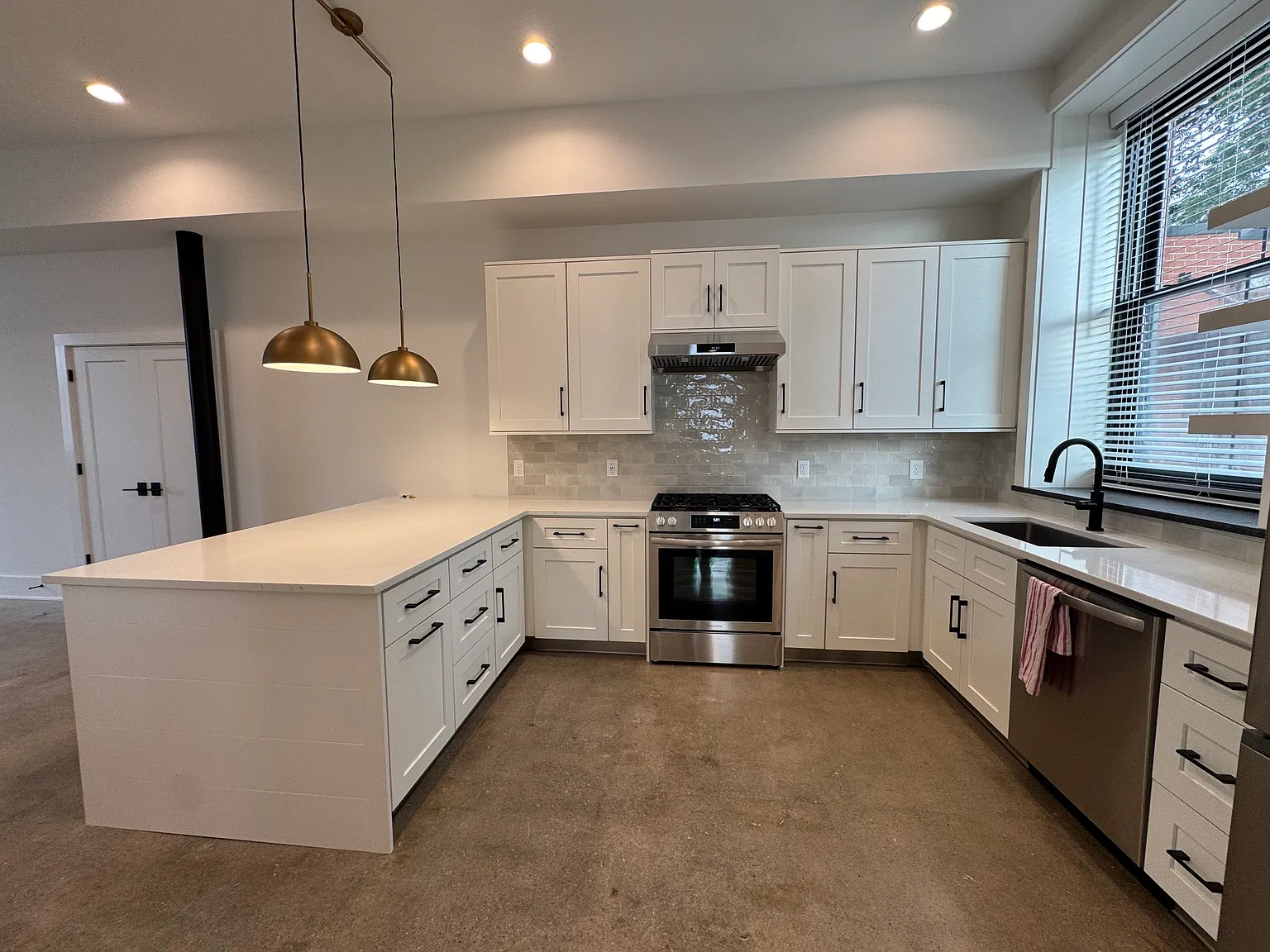 4217 Grimmersburg St — Photo 4