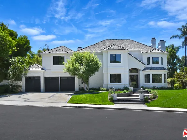 5756 Newcastle Ln, Calabasas, CA 91302
