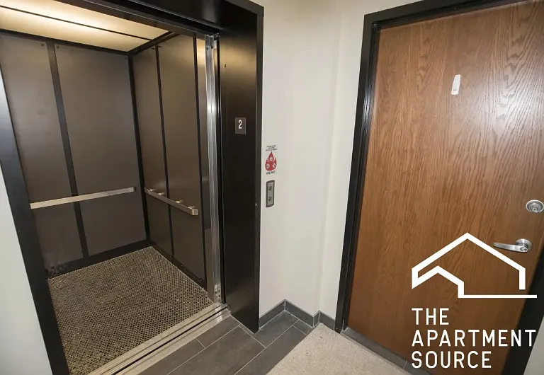 677 N Peoria St #2 — Photo 14