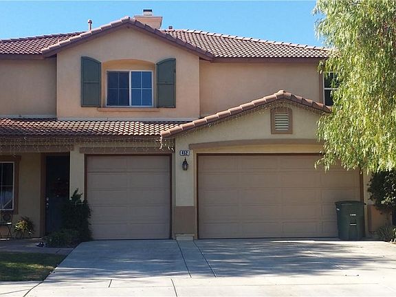 3rd image of 452 Meadow View Dr