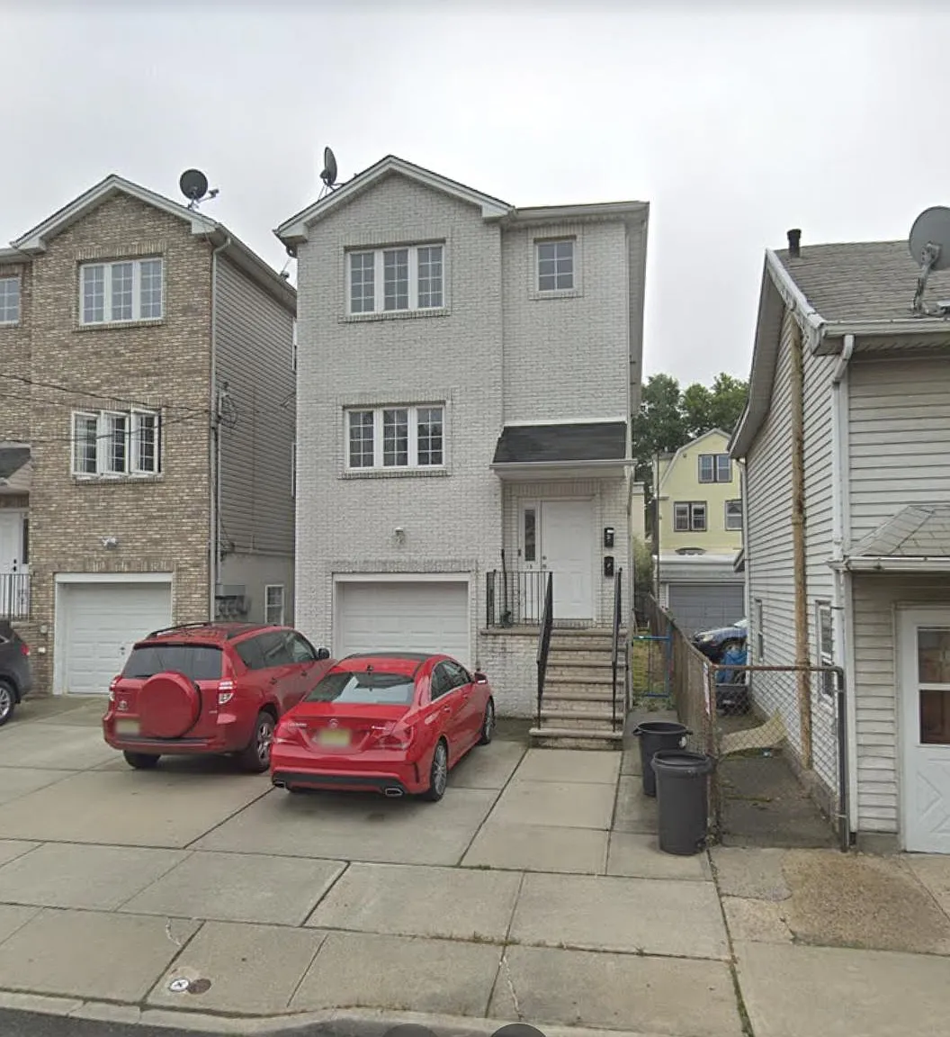 15 Ann Street — Photo 1