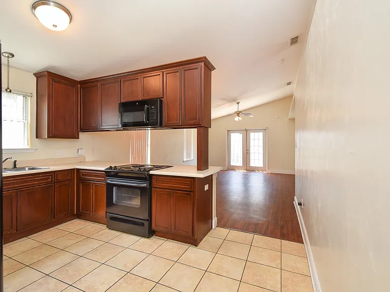 5309 Moonbeam Trl — Photo 7