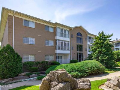 8509 Atrium Dr APT 201, Louisville, KY, 40220