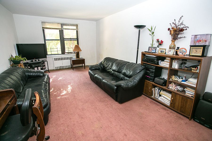 1st image of 15010 71st Ave APT 1B