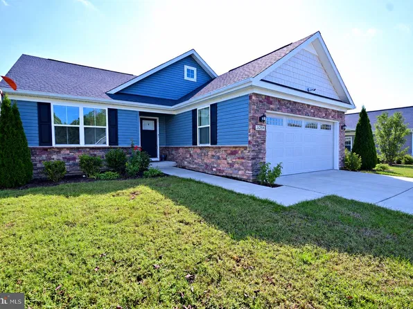 11259 Emerald Dr, King George, VA 22485