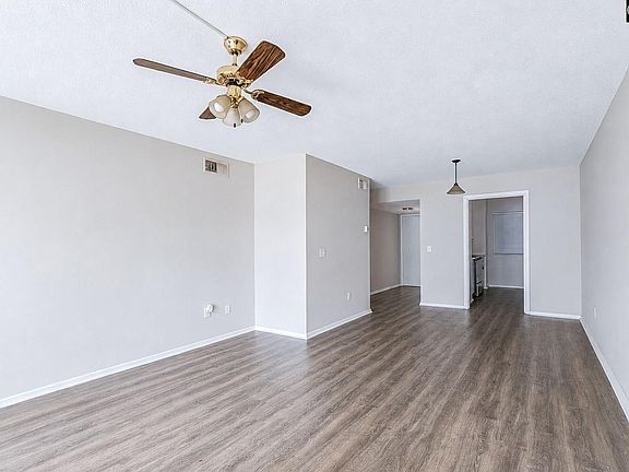 5th image of 1208 Bush River Rd APT C7