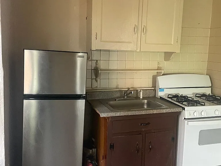 4708 Hazel Ave #2F — Photo 8