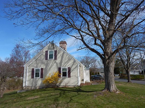 4th image of 180 BIRCHWOOD Road
