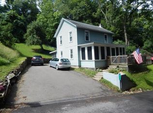 657 Old State Rd, Falls, PA 18615
