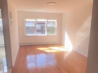 70-33 153rd St #2, Flushing, NY 11367