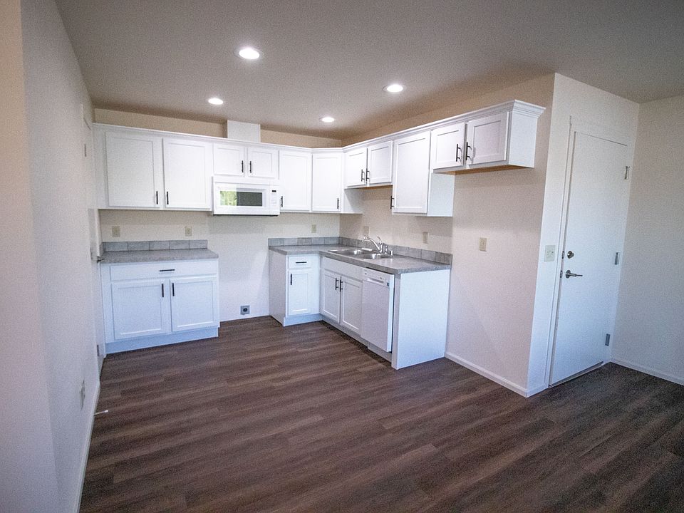 *Refrigerator and range are included but not pictured*