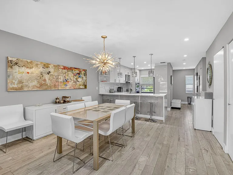 9299 Vista Del Lago #16D — Photo 11