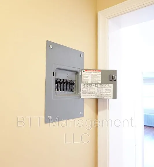 8802 Plymouth St #6 — Photo 28