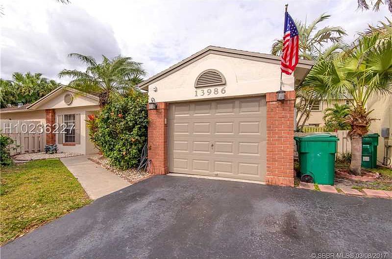 1st image of 13986 Langley Pl