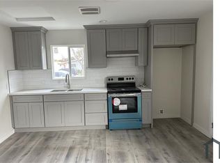 927 S Agate St #B, Anaheim, CA 92804