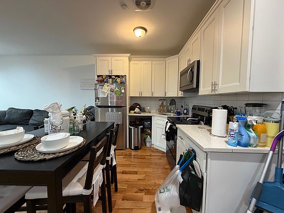 5th image of 422 E 31st St APT 3A