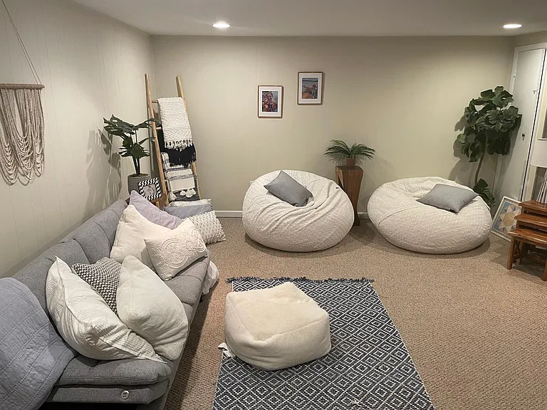 6398 Shaundale Dr — Photo 19