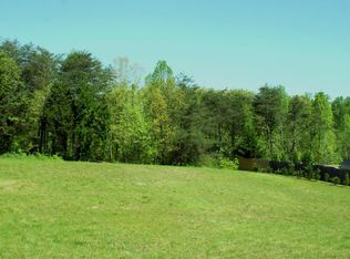 711 Zachs Ln, Maryville, TN 37803