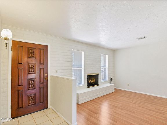 5th image of 8333 E Camarillo Dr