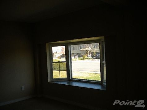 7915 Pennsylvania Street, 11-2009 004