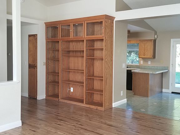 2nd image of 3190 Seminole Dr