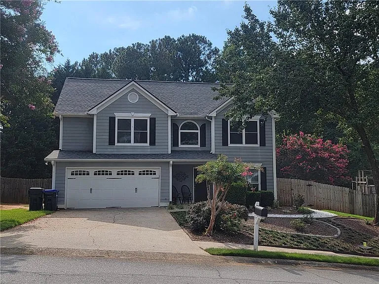 2790 Suwanee Lakes Trl — Photo 1