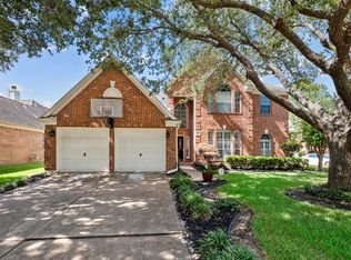 4147 S Webber Dr, Pearland, TX 77584
