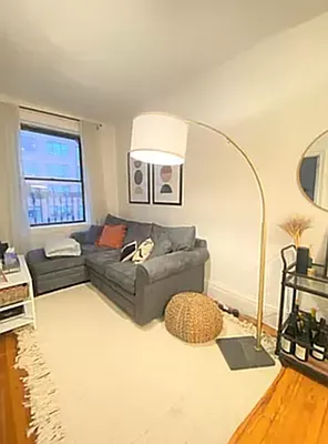 Rented by CitySites Real Estate Group | media 4
