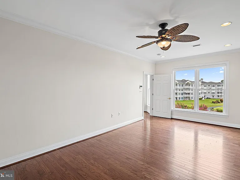 4700 Water Park Dr #J — Photo 29