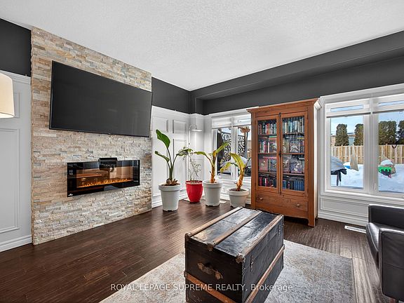 5th image of 78 Stevenson St
