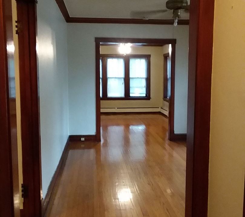 1st image of 3604 W Schubert Ave APT 1E