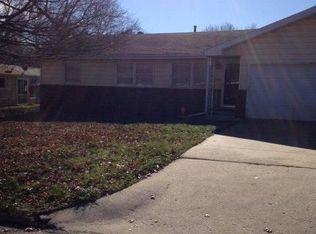 2146 E Madison St, Springfield, MO 65802