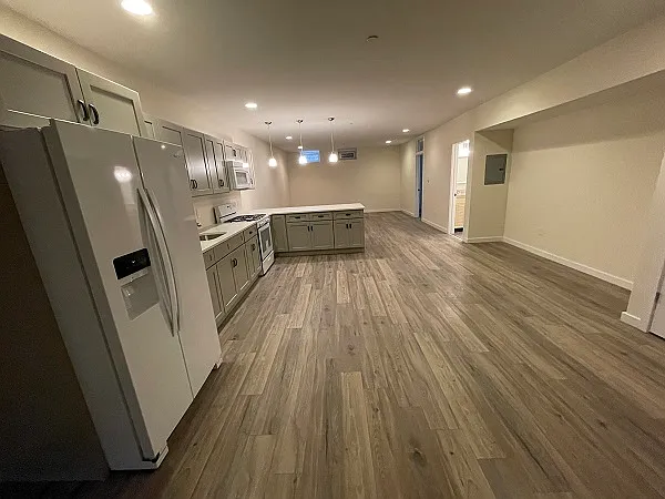 1317-19-n-franklin-st-basement-unit-10