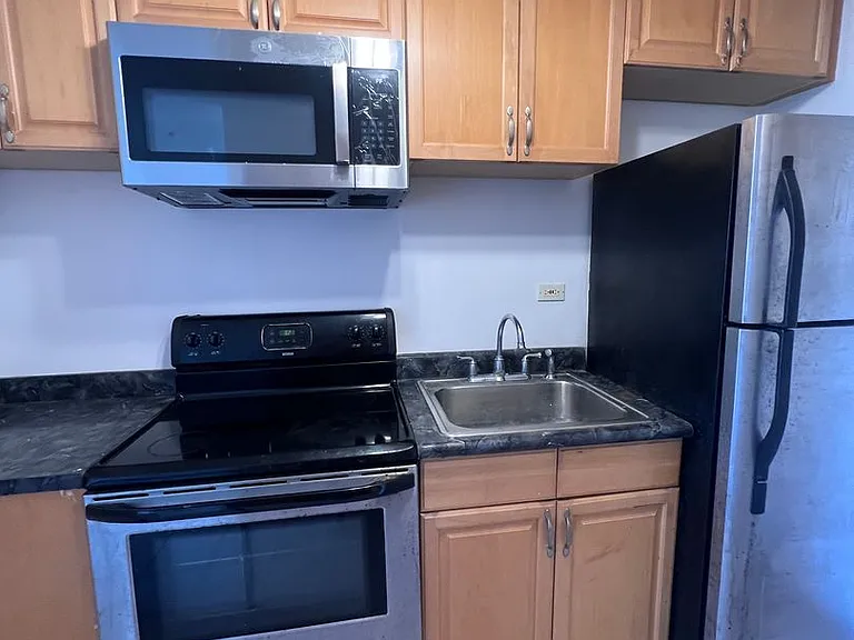 1560 Thurston Ave #503 — Photo 11