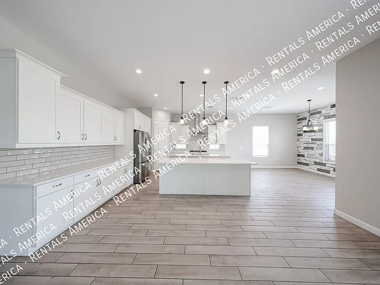 1829 E Saguaro Park Ln — Photo 24
