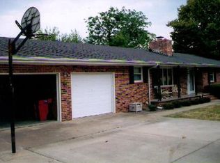4 Hummingbird Rd APT A, Greenfield, MO 65661