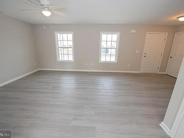 241 Morgans Ct — Photo 31