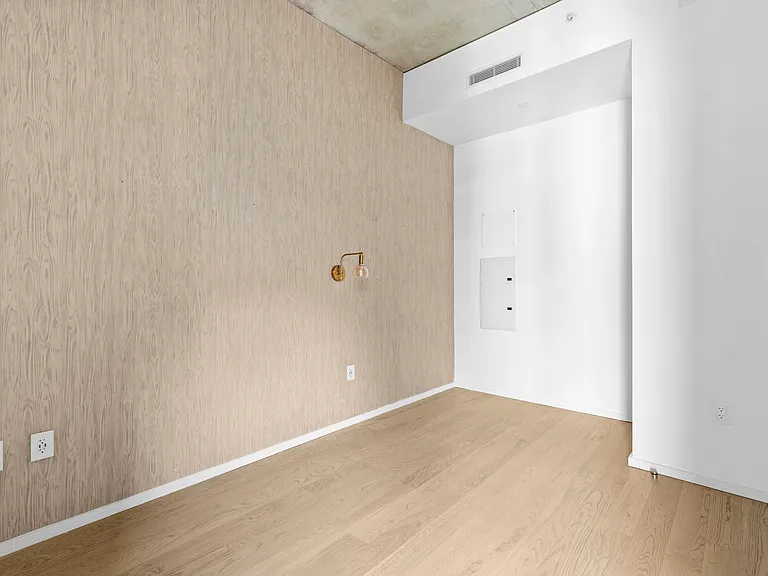 98 Front St #6P — Photo 12