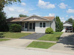 987 Cooper Ct, Elk Grove Village, IL 60007