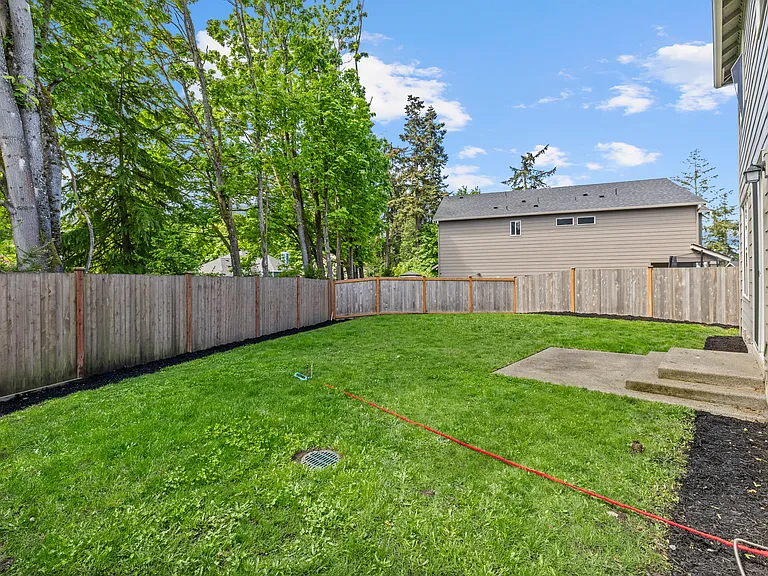 1407 S 281st St — Photo 32