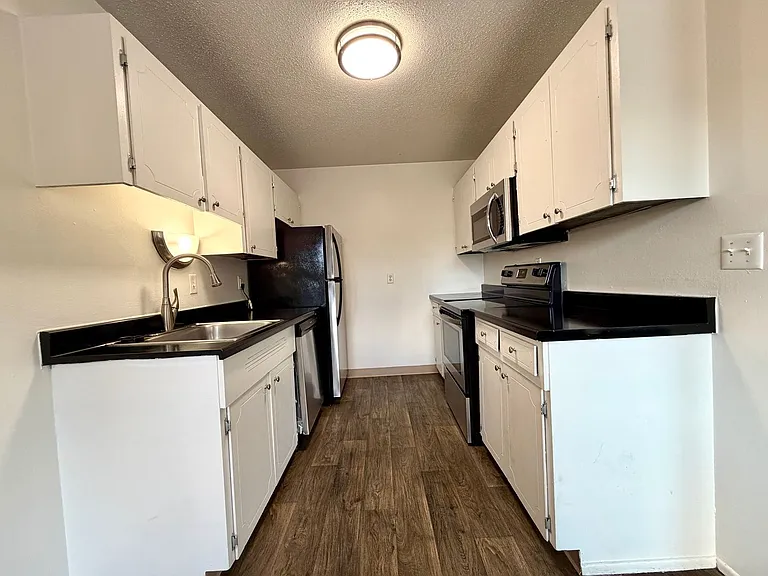 4129 SE Cesar E Chavez Blvd #12 — Photo 13