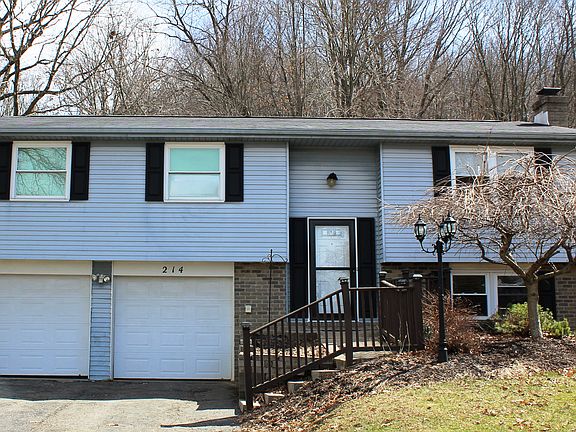 3rd image of 214 Briarwood Ln