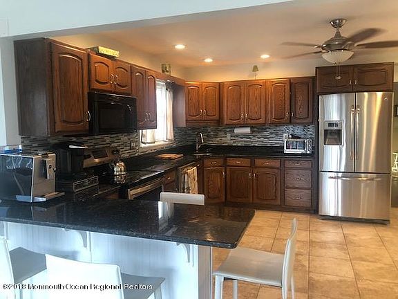 5th image of 774 Nassau Dr