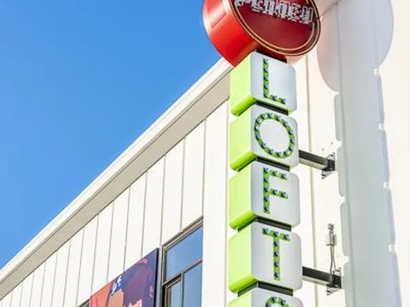 290 Burnett Ave S #712, Renton, WA 98057