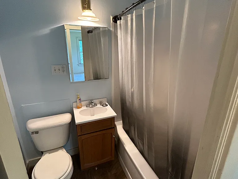 604 S Main St #2 — Photo 4