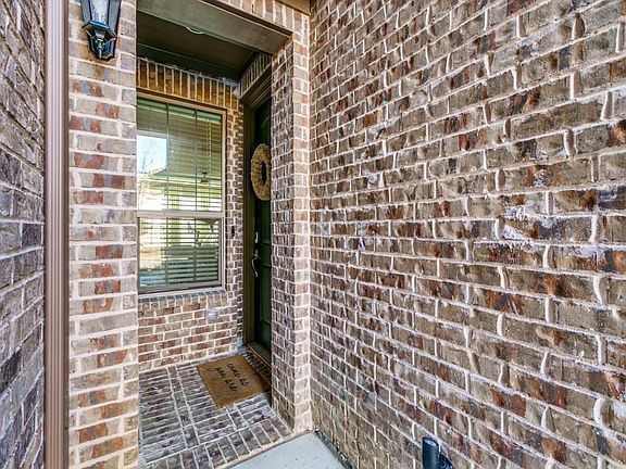 3rd image of 3613 Harebell Dr