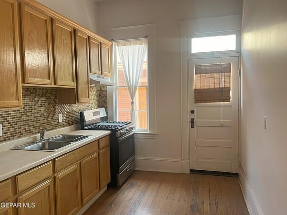 5th image of 1124 N El Paso St APT 4