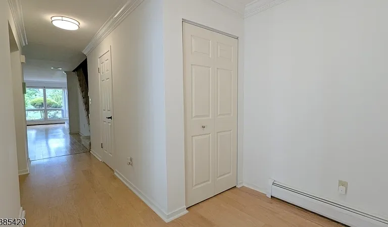 13 Stryker Ct — Photo 4