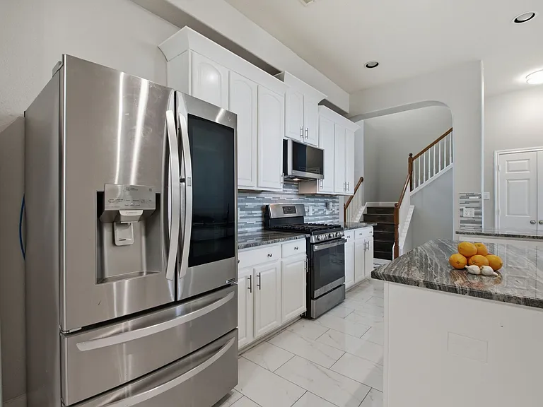 9309 Stonewood Dr — Photo 9